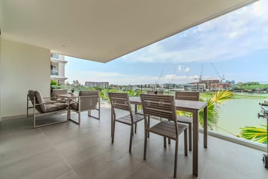 The Aqua, Phuket